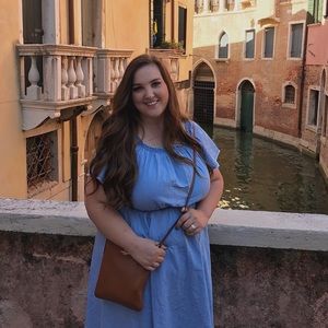 Meet your Posher, Nicole